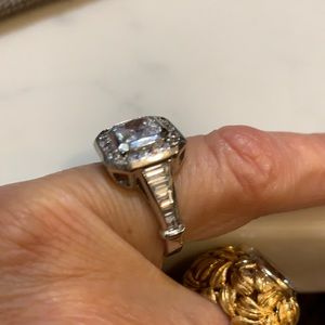 Sterling Silver Cz lots of stones very realistic